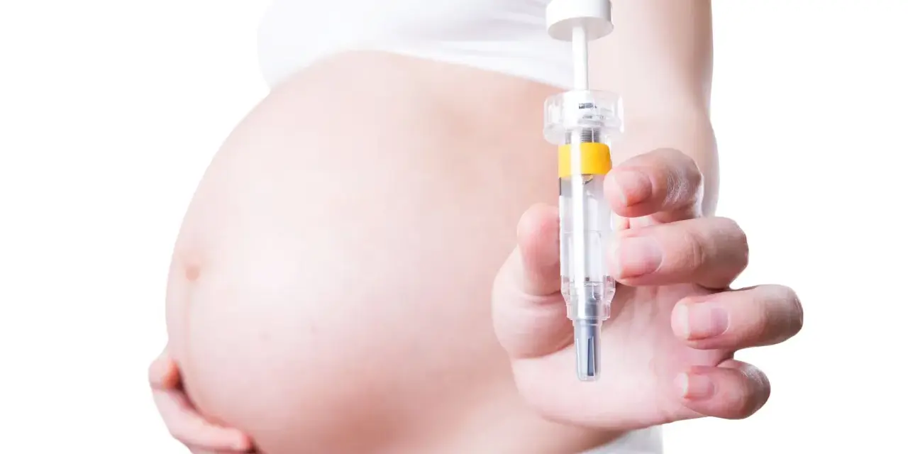 Schwangeren wird oft Heparin zur Vorbeugung von Thrombosen verabreicht, um die Gerinnungskaskade zu beeinflussen.